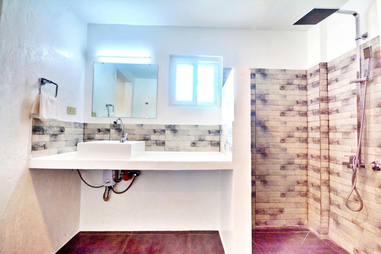 Babosam Aparthotel 3*